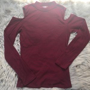 Open shoulder long sleeve striped top